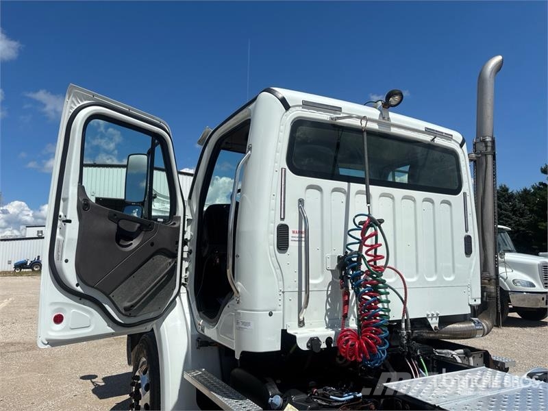 Freightliner M2 112 Truck Tractor Units