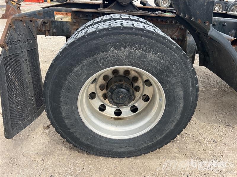 Freightliner M2 112 Truck Tractor Units