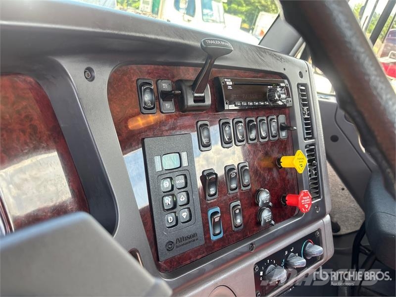 Freightliner M2 112 Truck Tractor Units