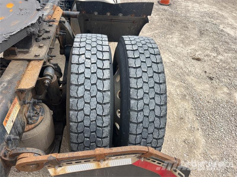 Freightliner M2 112 Truck Tractor Units