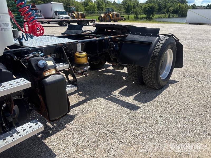 Freightliner M2 112 Truck Tractor Units