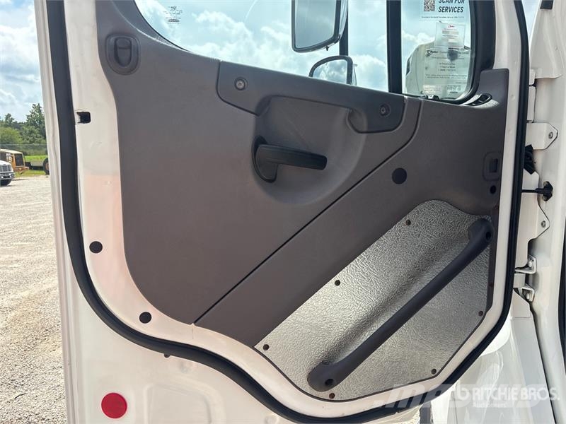 Freightliner M2 112 Truck Tractor Units