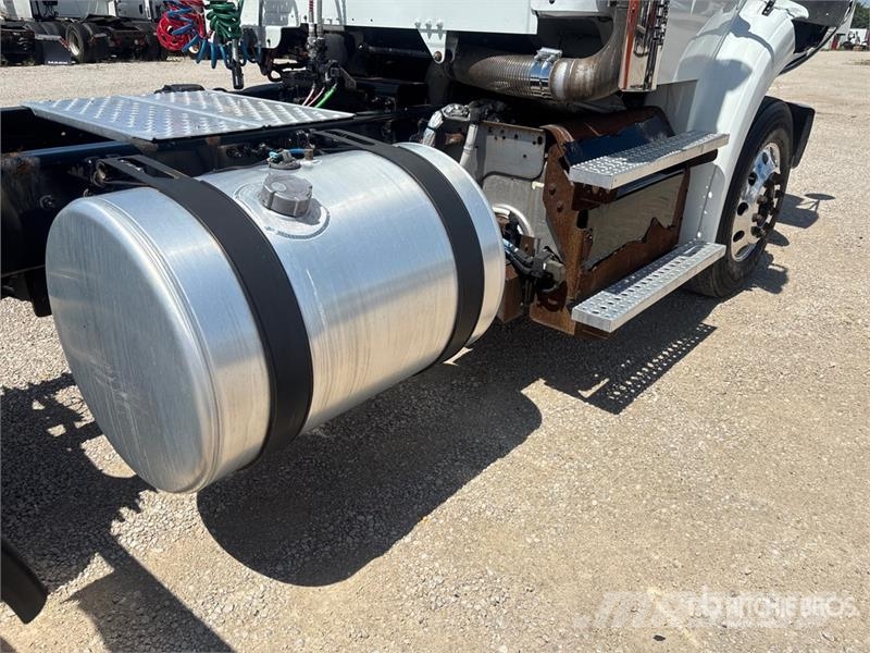 Freightliner M2 112 Truck Tractor Units