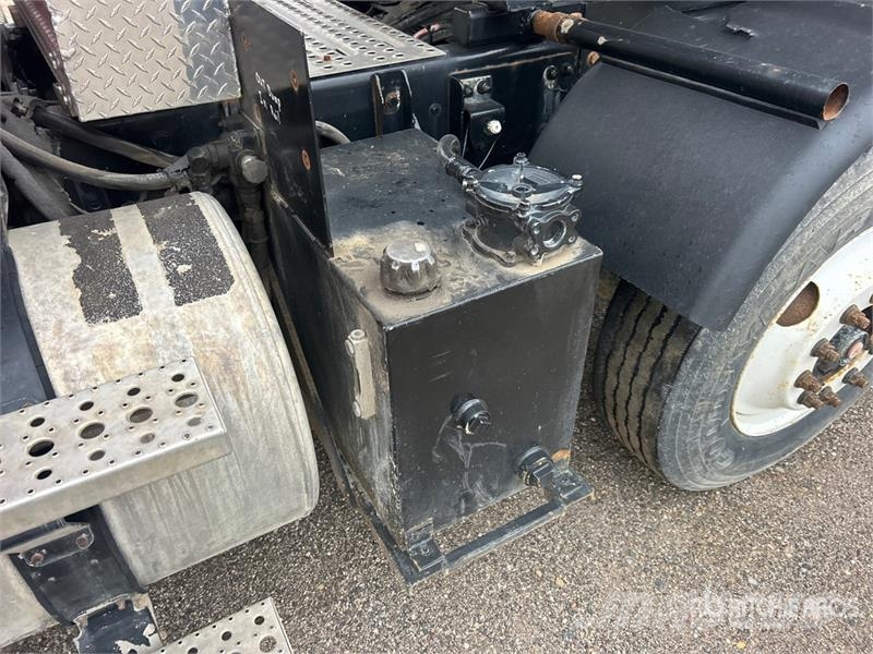 Freightliner M2 112 8x4 Hi-Rail Tri/A Dump Truck Tipper trucks