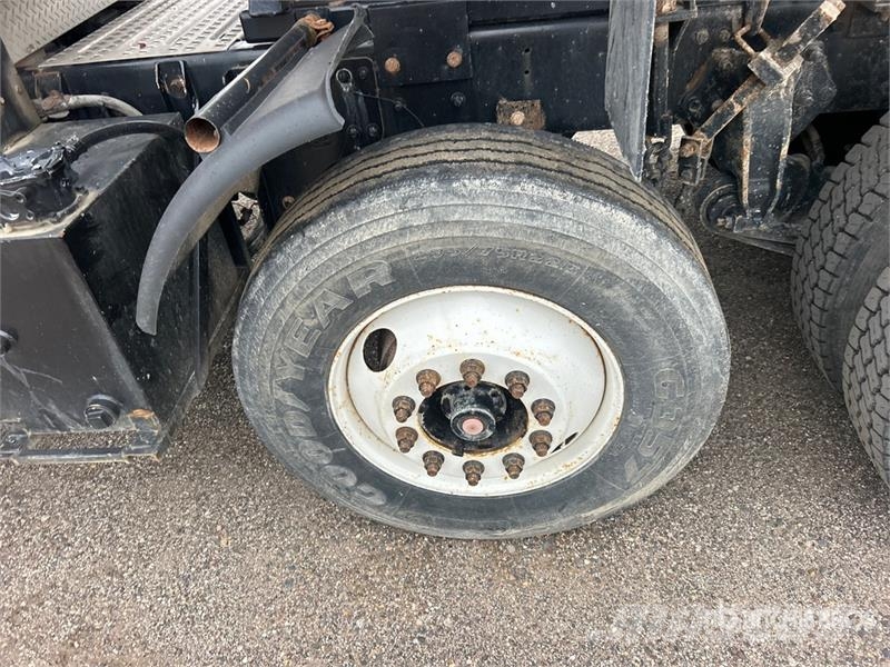 Freightliner M2 112 8x4 Hi-Rail Tri/A Dump Truck Tipper trucks