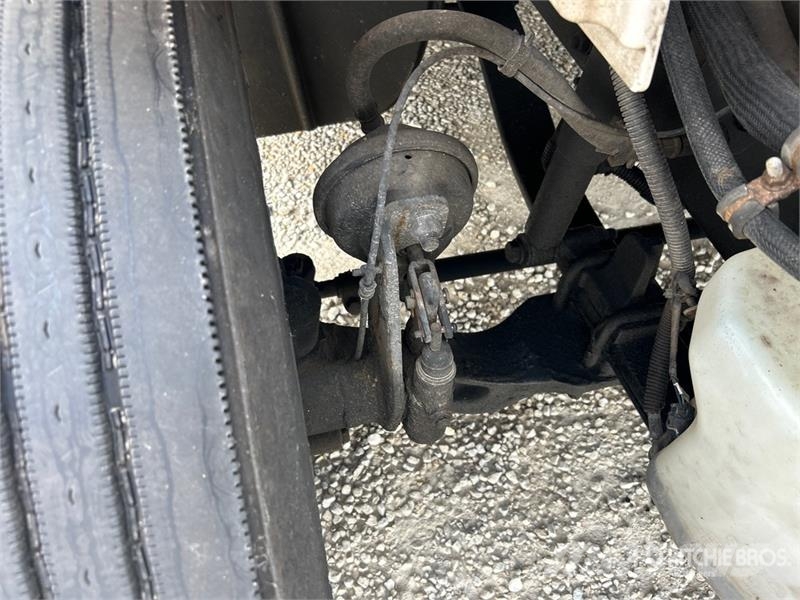 Freightliner M2106 4x2 Van Truck (Inoperable) Kastenaufbau