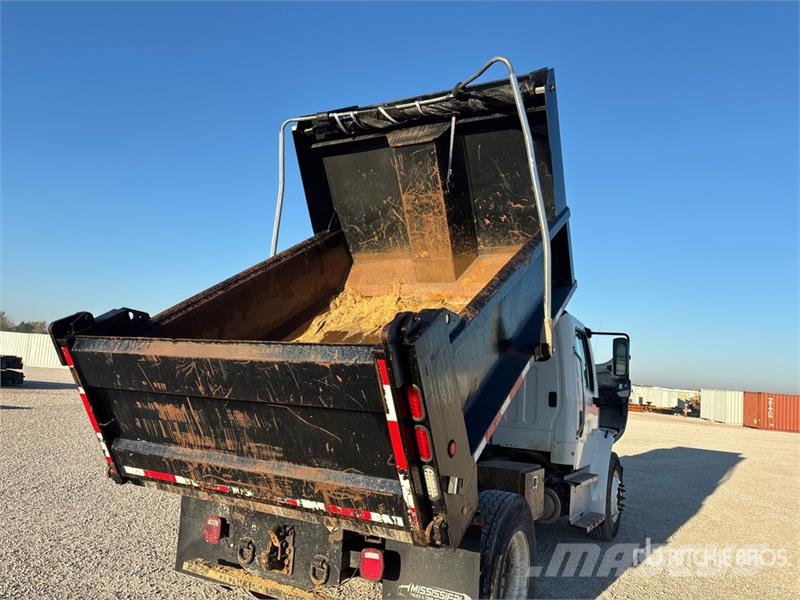 Freightliner M2106 4x2 S/A Dump Truck Tipper trucks