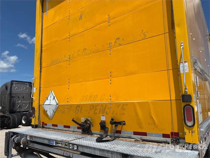 Freightliner M2106 4x2 Van Truck ボックスボディー、ウイング、箱車