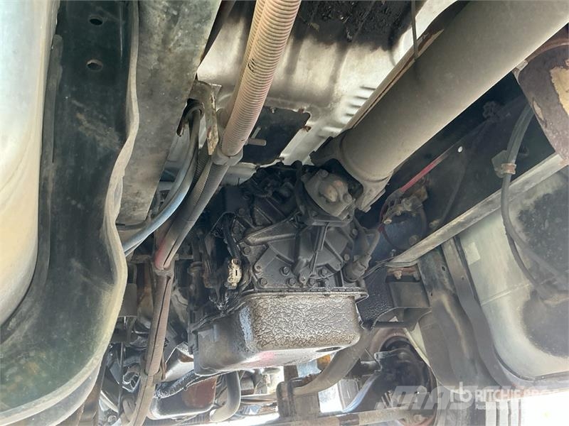 Freightliner M2106 4x2 Van Truck Грузовики-Фургоны