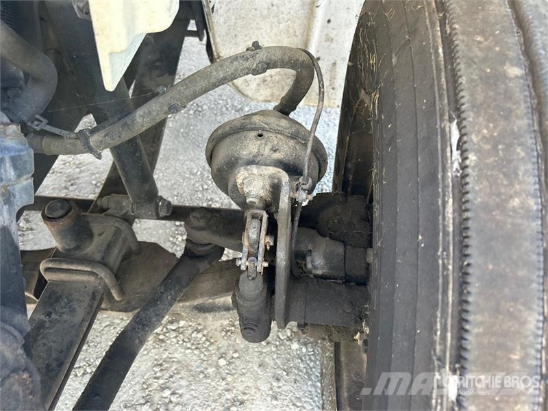 Freightliner M2106 4x2 Van Truck (Inoperable) Camion Fourgon