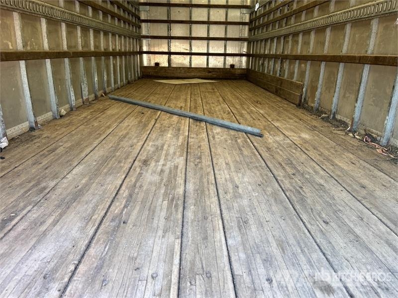 Freightliner M2106 4x2 Van Truck Box body trucks