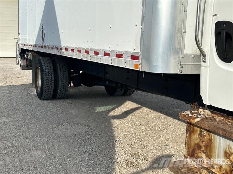 Freightliner M2106 4x2 Van Truck Kapali kasa kamyonlar