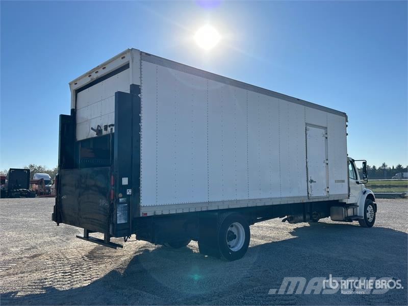 Freightliner M2106 4x2 Van Truck Camion Fourgon