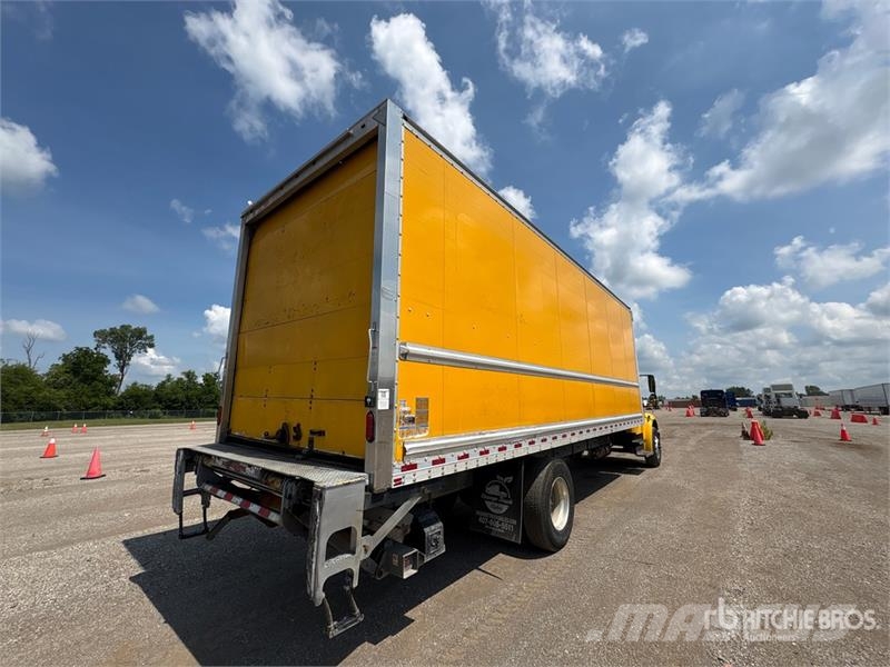 Freightliner M2106 4x2 Van Truck Furgons