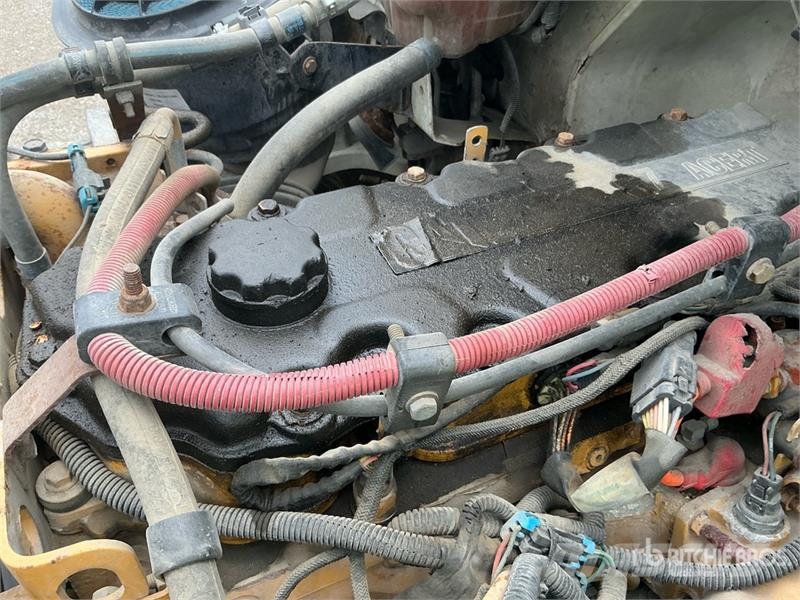 Freightliner M2106 4x2 Van Truck Грузовики-Фургоны