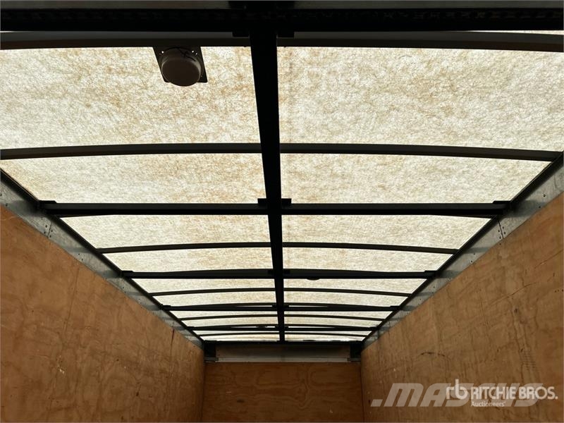 Freightliner M2106 4x2 Van Truck Box trucks