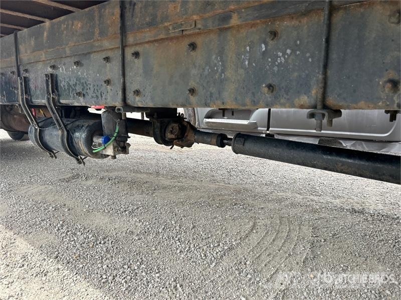 Freightliner M2106 4x2 Van Truck Box trucks
