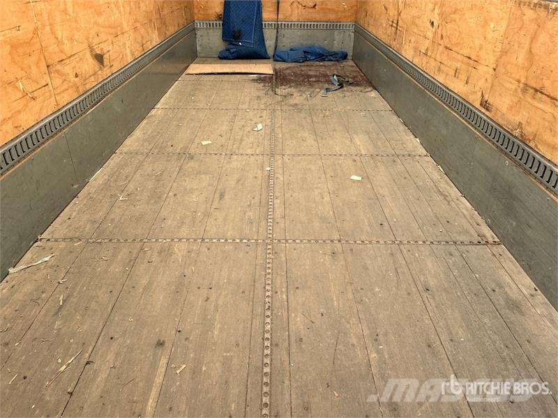 Freightliner M2106 4x2 Van Truck Box trucks