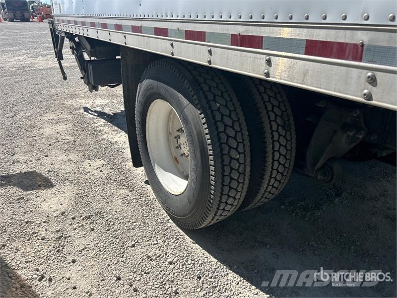 Freightliner M2106 4x2 Van Truck (Inoperable) Camion Fourgon