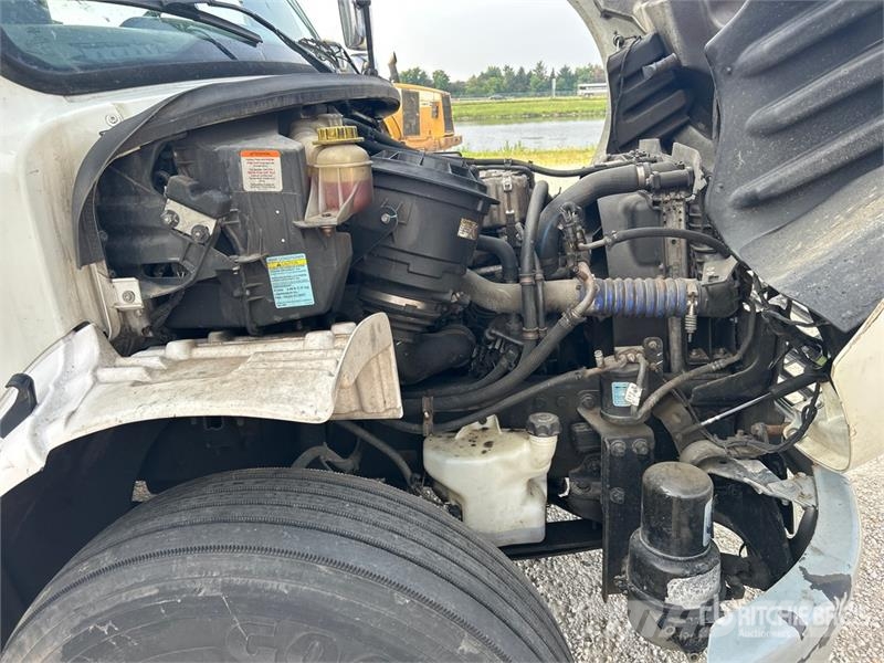 Freightliner M2106 4x2 Van Truck (Inoperable) Kastenaufbau