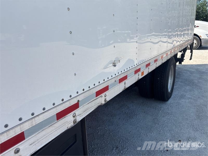 Freightliner M2106 4x2 Van Truck (Inoperable) Sunkvežimiai su dengtu kėbulu