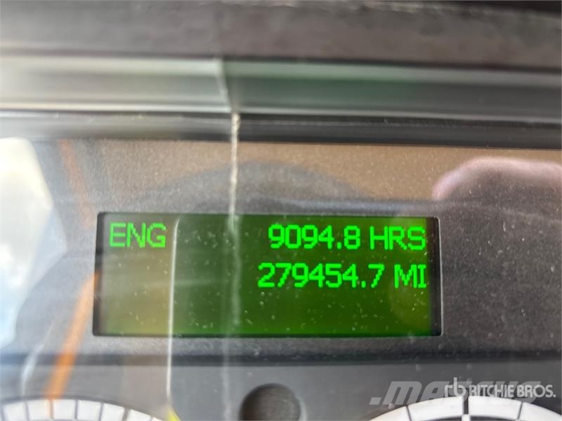 Freightliner M2106 4x2 Van Truck ボックスボディー、ウイング、箱車