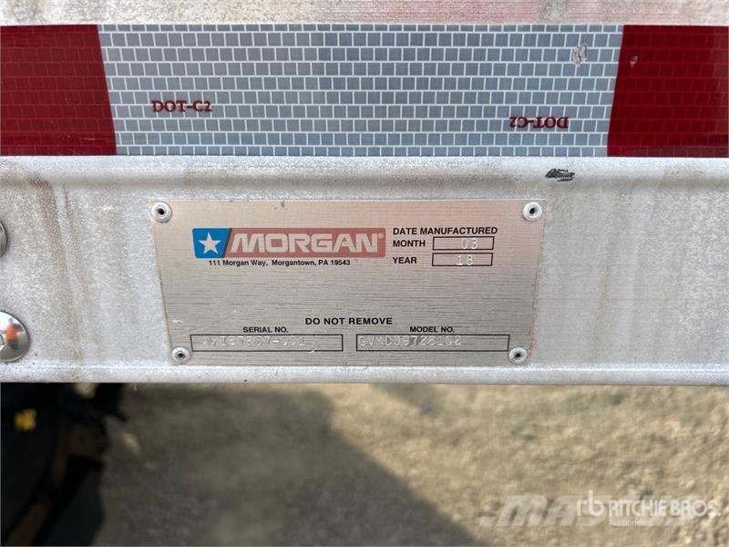 Freightliner M2106 4x2 Van Truck Kapali kasa kamyonlar
