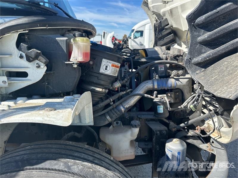 Freightliner M2106 4x2 Van Truck (Inoperable) Camion Fourgon