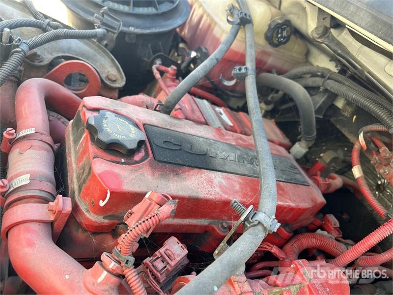 Freightliner M2106 4x2 Van Truck (Inoperable) Camion Fourgon