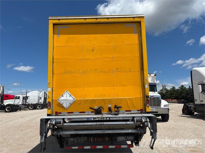 Freightliner M2106 4x2 Van Truck ボックスボディー、ウイング、箱車