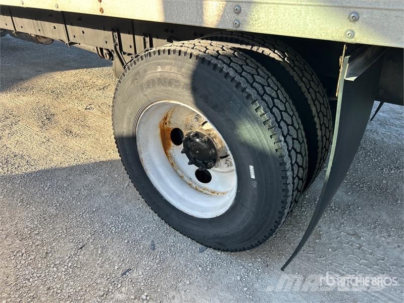 Freightliner M2106 4x2 Van Truck Camion Fourgon