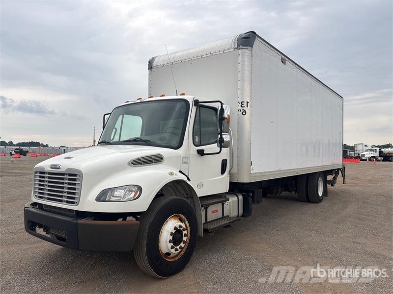 Freightliner M2106 4x2 Van Truck Грузовики-Фургоны