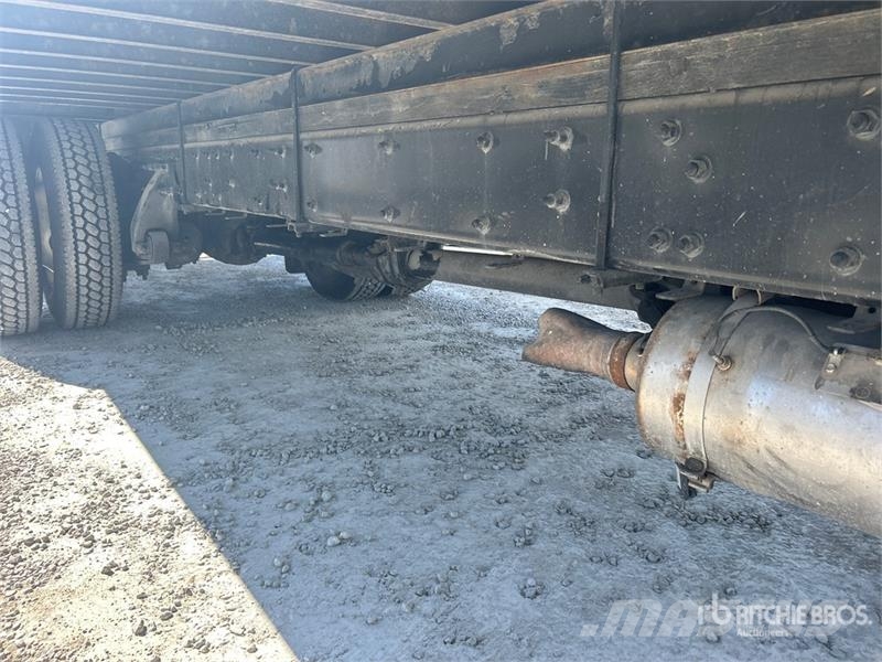 Freightliner M2106 4x2 Van Truck (Inoperable) Camion Fourgon