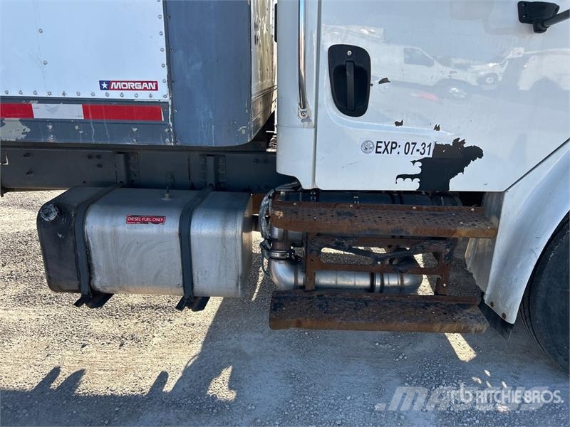 Freightliner M2106 4x2 Van Truck Box body trucks