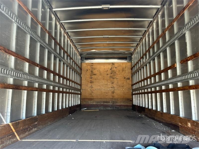 Freightliner M2106 4x2 Van Truck (Inoperable) Camion Fourgon