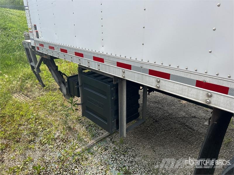 Freightliner M2106 4x2 Van Truck (Inoperable) Kastenaufbau
