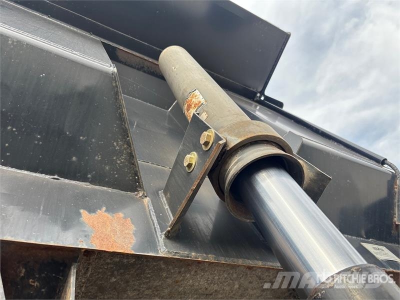 Freightliner M2106 4x2 S/A Dump Truck Damperli kamyonlar