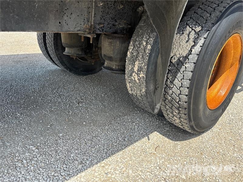 Freightliner M2106 4x2 Van Truck ボックスボディー、ウイング、箱車