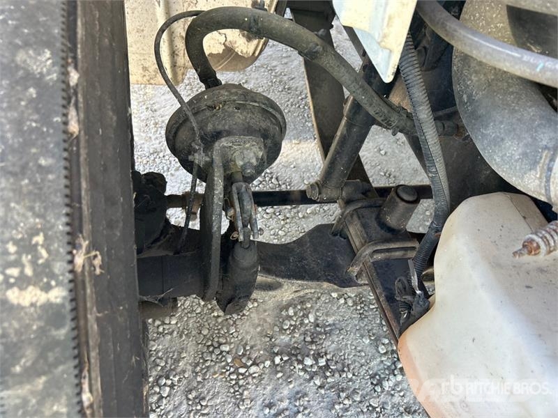 Freightliner M2106 4x2 Van Truck (Inoperable) Camion Fourgon