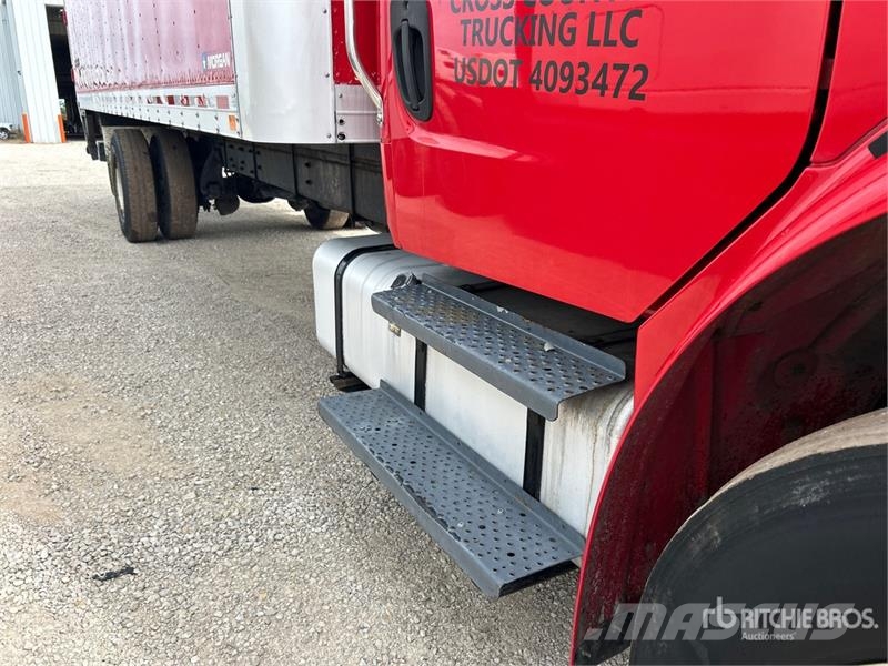 Freightliner M2106 4x2 Van Truck Box trucks