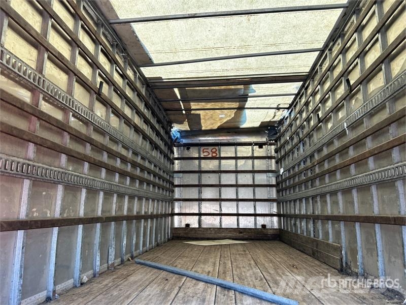 Freightliner M2106 4x2 Van Truck Box body trucks