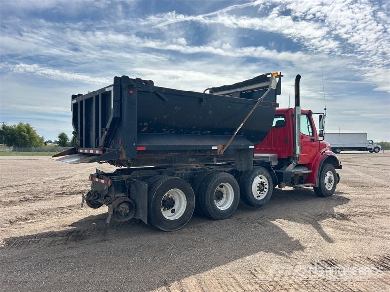 Freightliner M2112 8x4 Hi-Rail Tri/A Dump Truck Pašizgāzējs