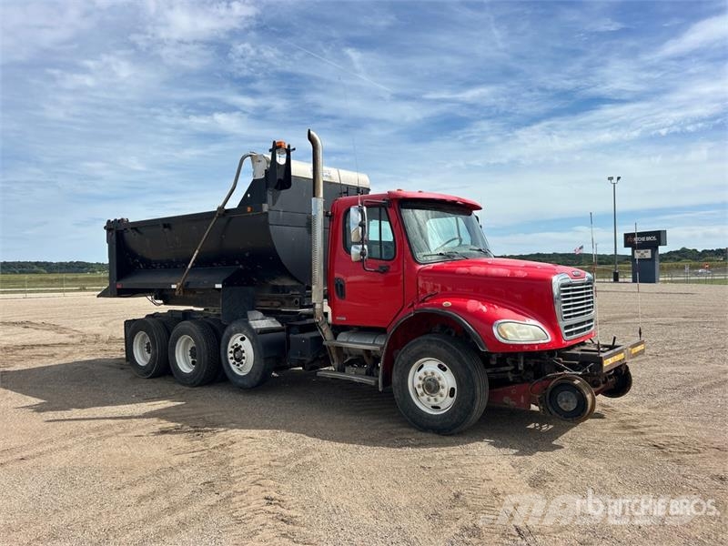 Freightliner M2112 8x4 Hi-Rail Tri/A Dump Truck Pašizgāzējs