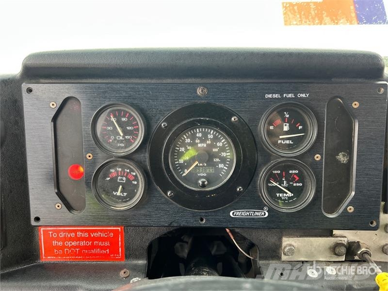 Freightliner MT55 박스 바디