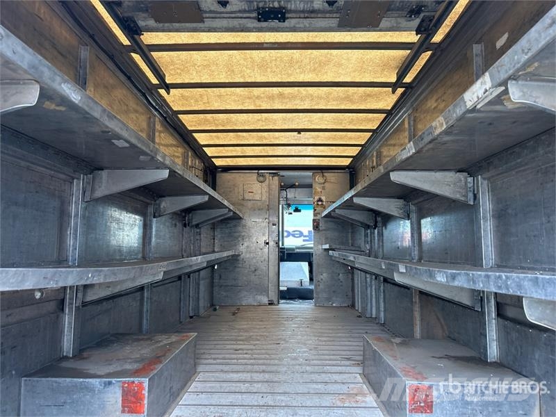 Freightliner MT55 박스 바디