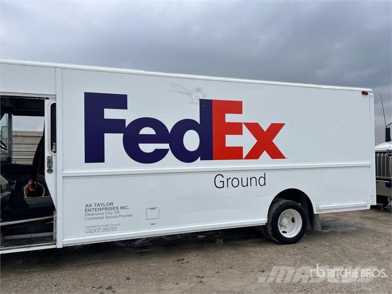 Freightliner MT55 박스 바디