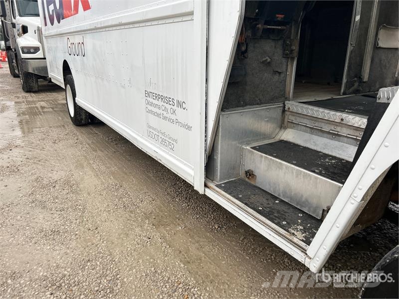 Freightliner MT55 박스 바디