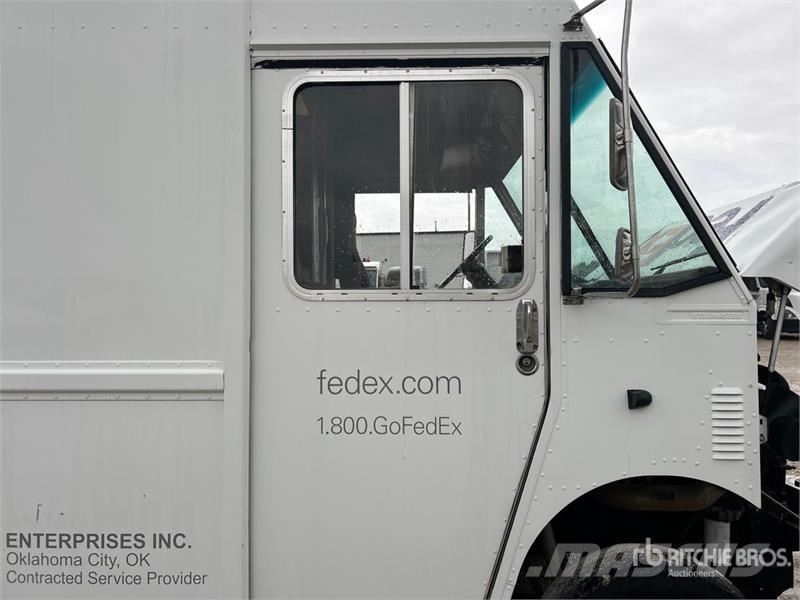 Freightliner MT55 박스 바디