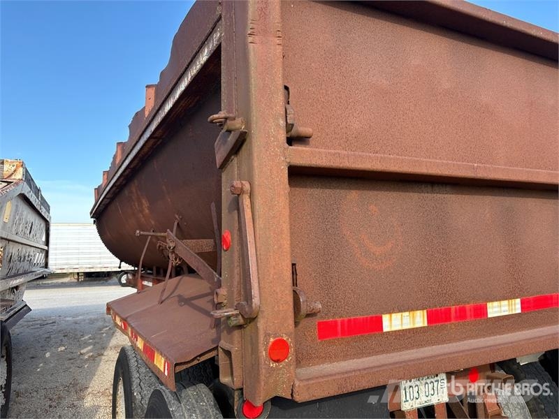 Fruehauf 24 ft T/A Quarter Frame End Dump Trailer Sora- ja kippiperävaunut