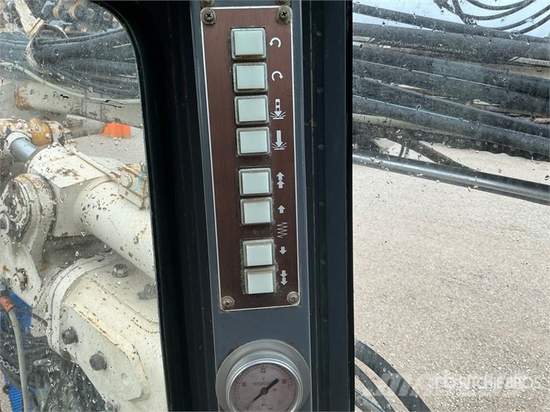 Furukawa FRD 1200-ED Crawler Mounted Blasthole Drill 其他钻凿设备